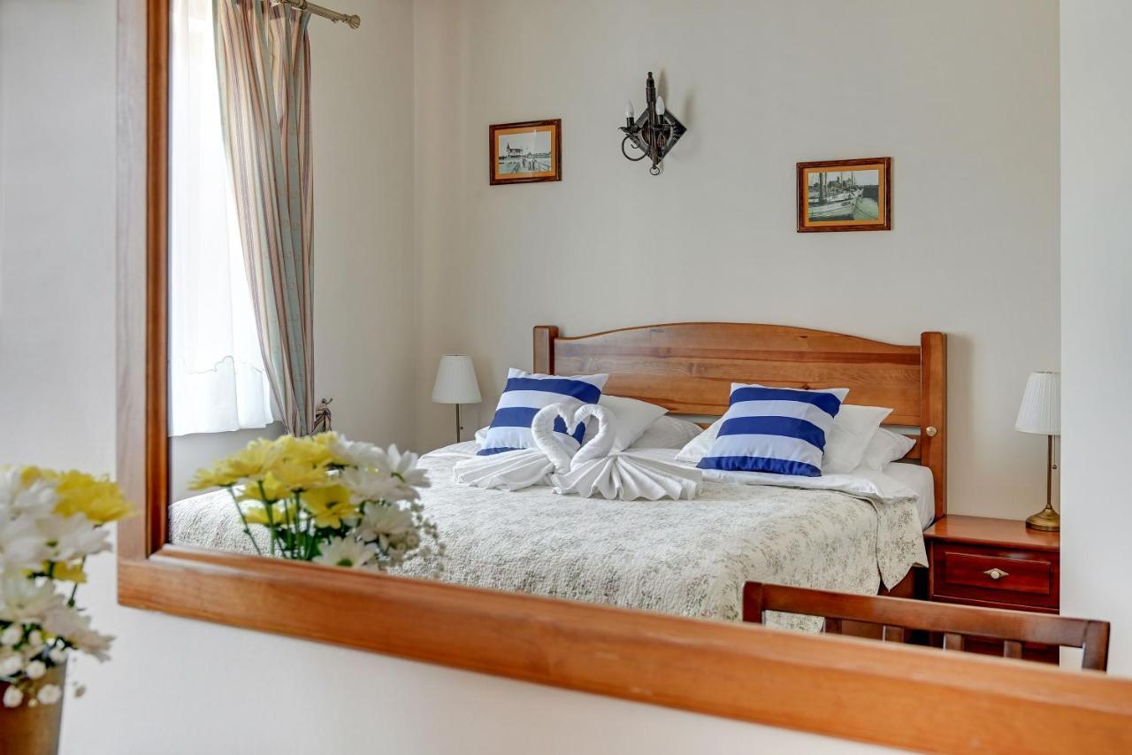 Villa & Restaurant Admiral Nelson Хел Екстериор снимка