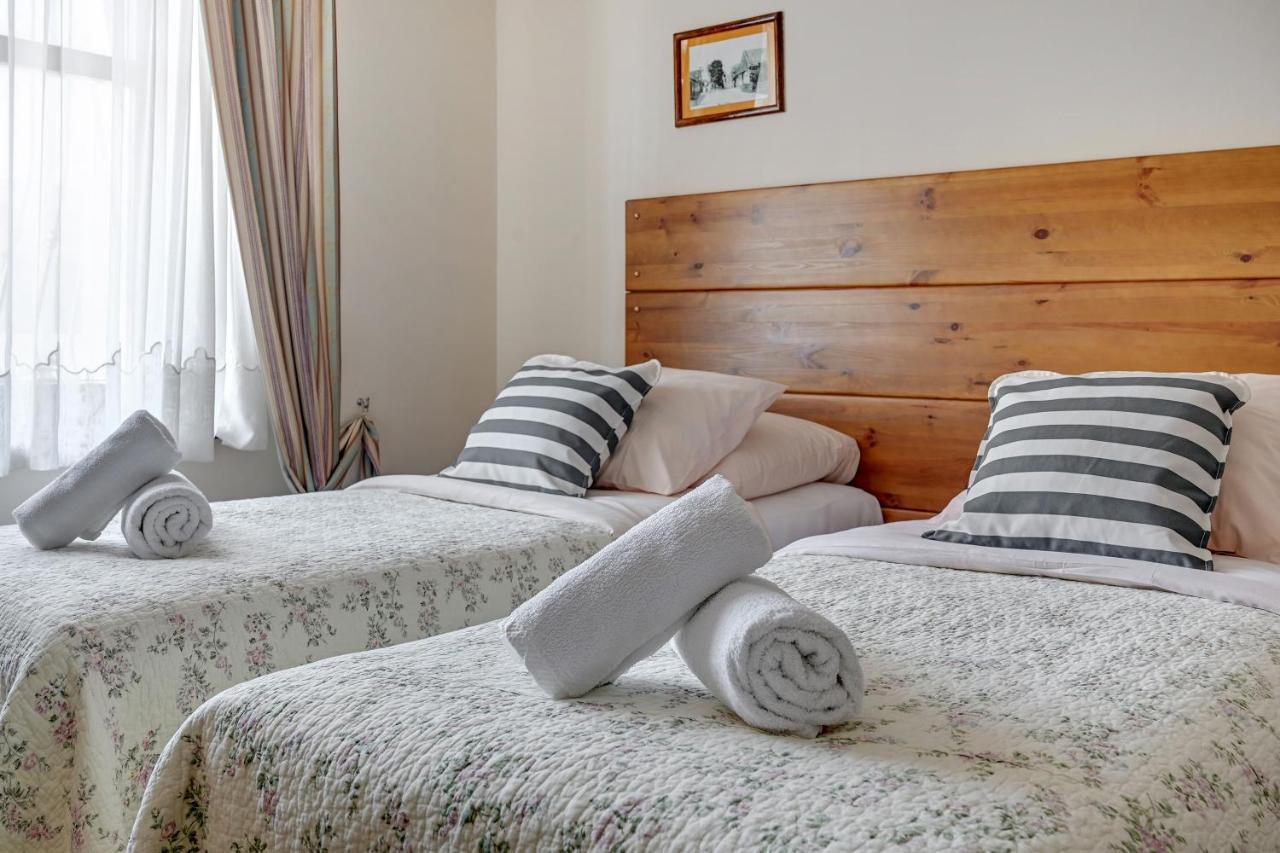 Villa & Restaurant Admiral Nelson Хел Екстериор снимка