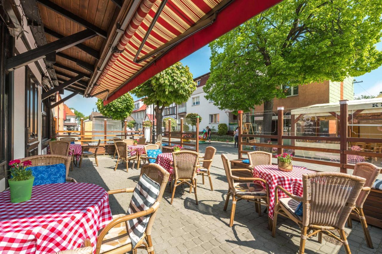 Villa & Restaurant Admiral Nelson Хел Екстериор снимка