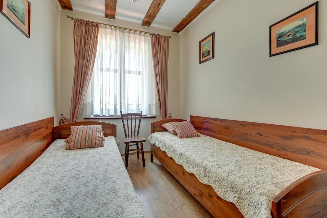 Villa & Restaurant Admiral Nelson Хел Екстериор снимка